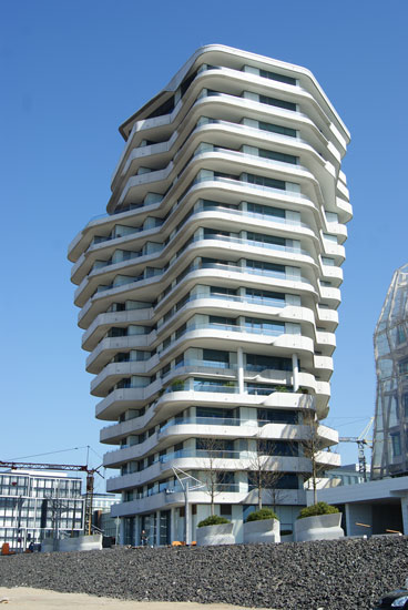 Marco-Polo-Tower
