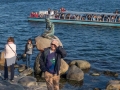 Meerjungfrau mit Touristen